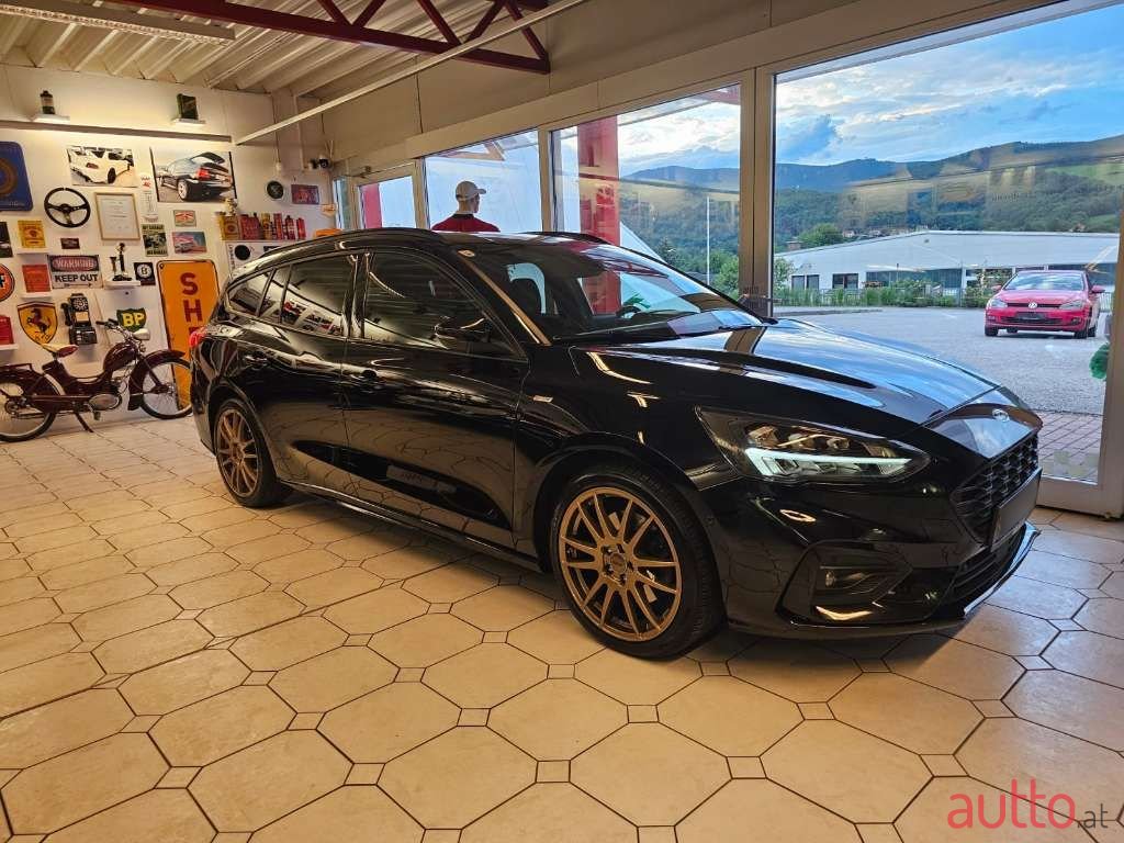 2019' Ford Focus photo #6