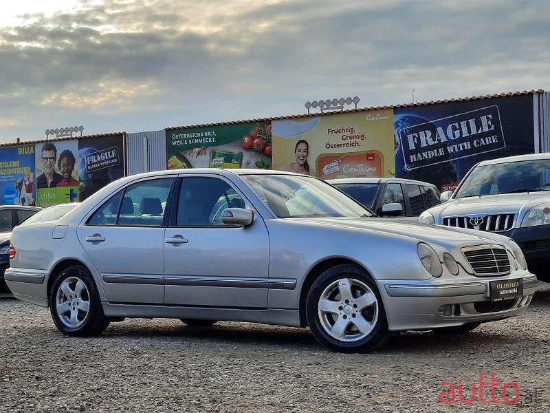 2000' Mercedes-Benz E-Klasse photo #1