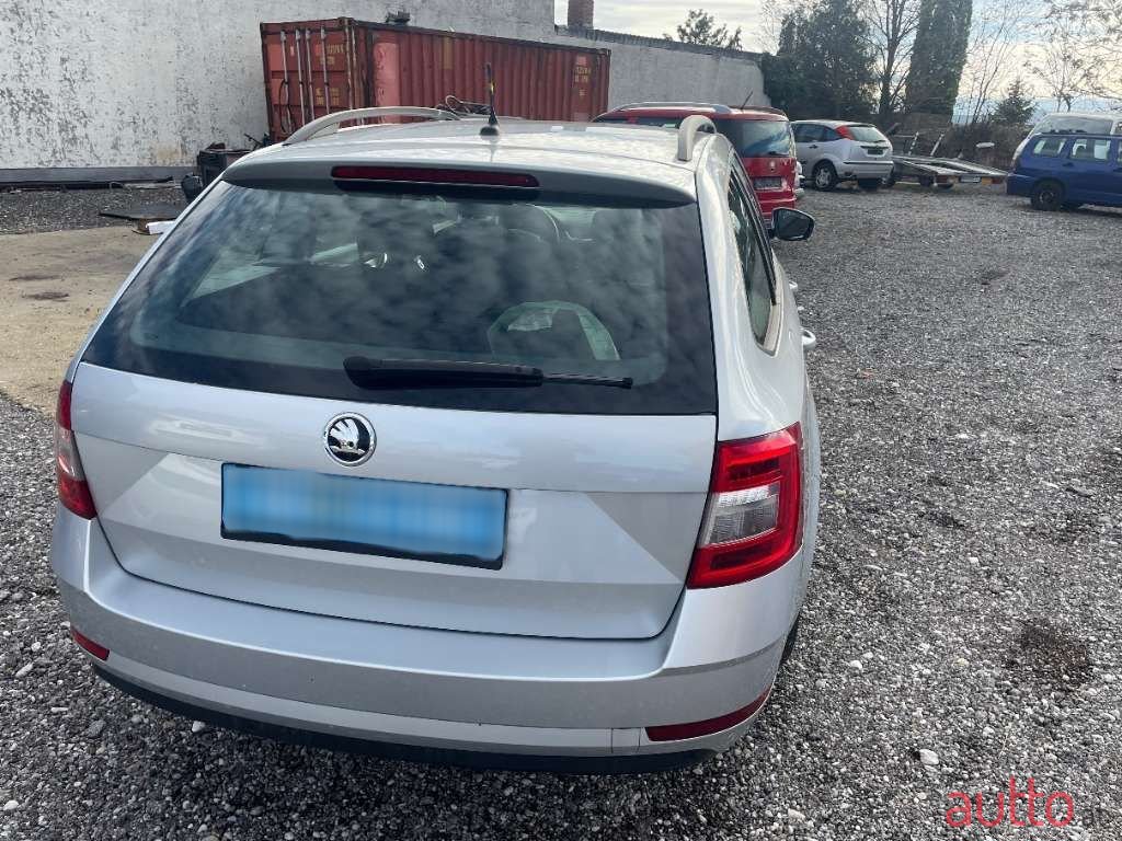2019' Skoda Octavia photo #5