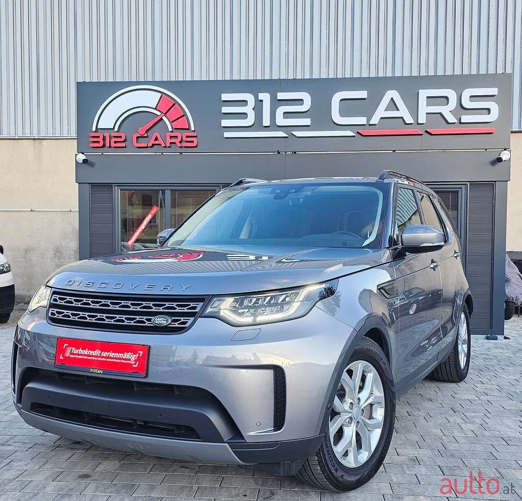 2019' Land Rover Discovery photo #5