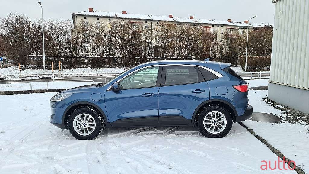 2022' Ford Kuga photo #3