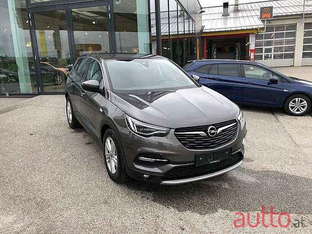 2020' Opel Grandland X photo #1