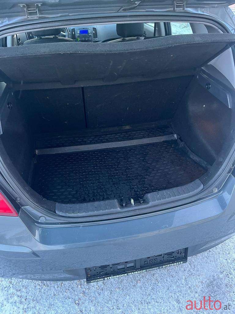 2010' Hyundai i30 photo #4