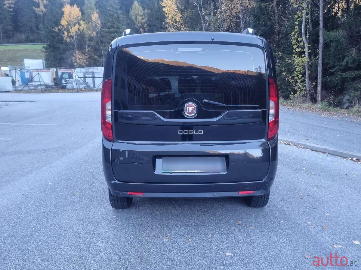2016' Fiat Doblo photo #3