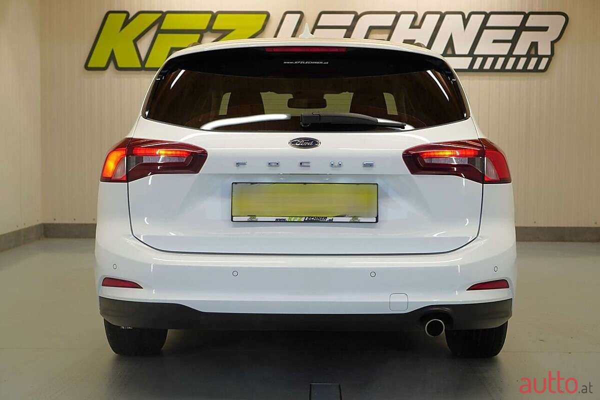 2022' Ford Focus photo #4