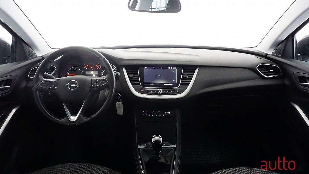 2018' Opel Grandland X photo #5