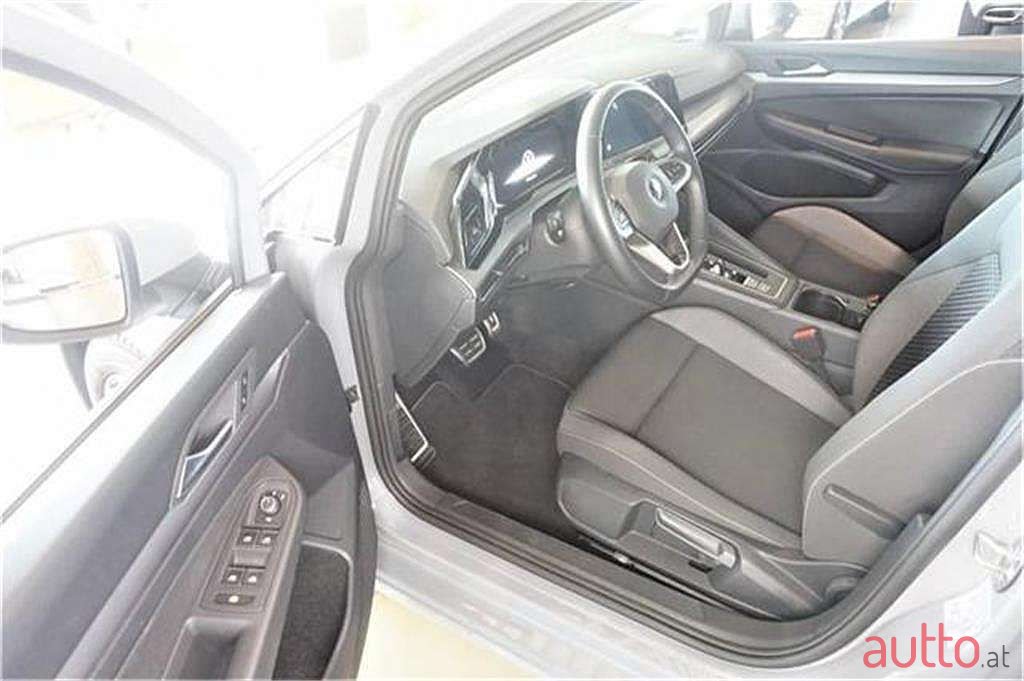 2021' Volkswagen Golf photo #4