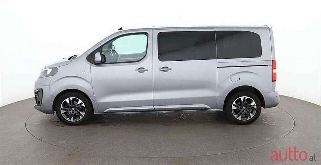 2020' Opel Zafira photo #4