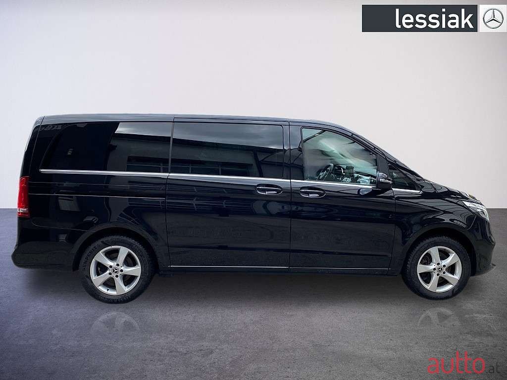 2020' Mercedes-Benz V-Klasse photo #2