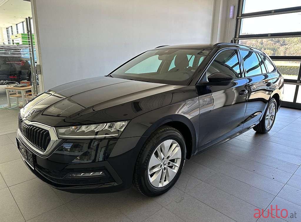 2023' Skoda Octavia photo #1