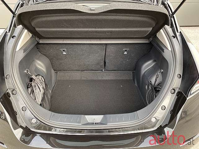 2023' Nissan Leaf photo #5