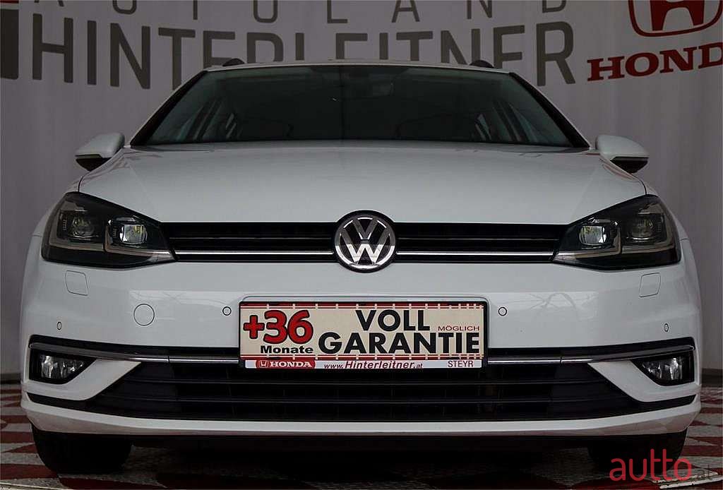 2018' Volkswagen Golf photo #5