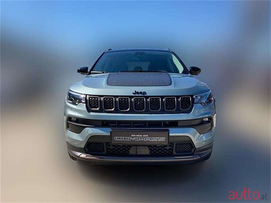 2022' Jeep Compass photo #4