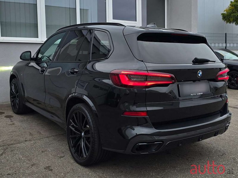 2021' BMW X5 photo #5