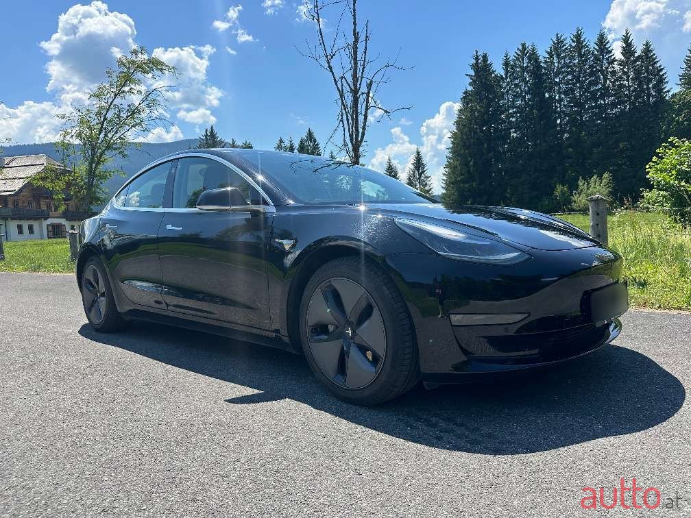 2019' Tesla Model 3 photo #3