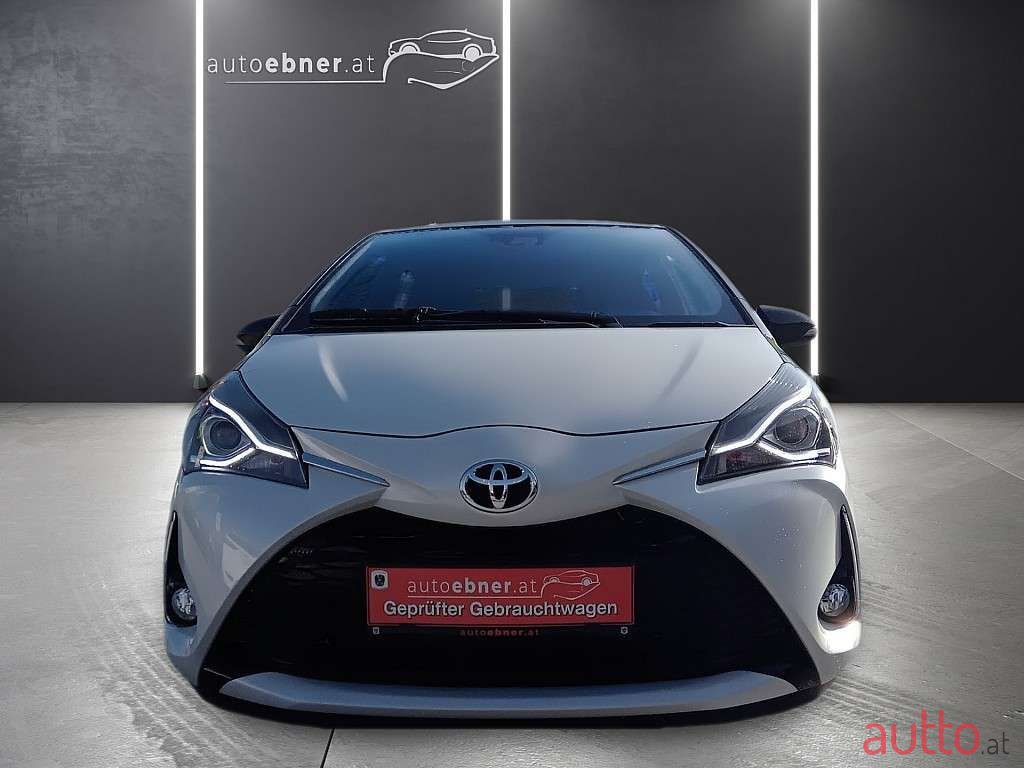 2018' Toyota Yaris photo #2
