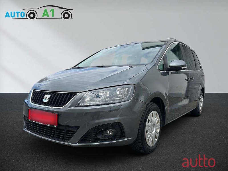 2010' SEAT Alhambra photo #1