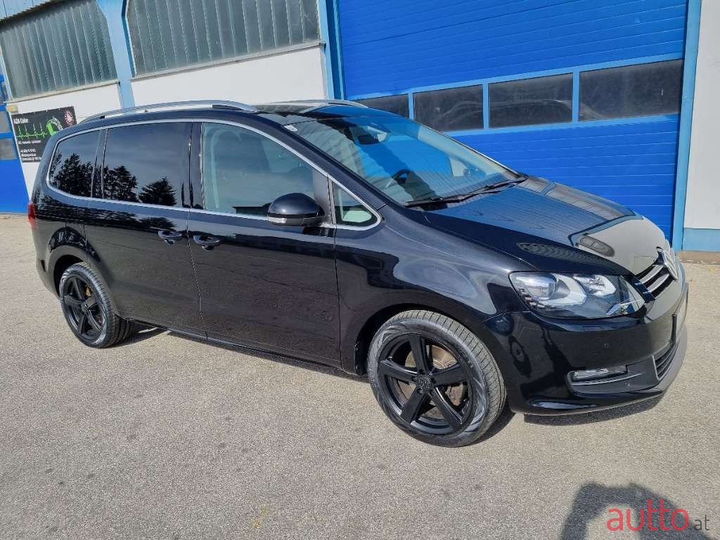 2020' Volkswagen Sharan photo #6