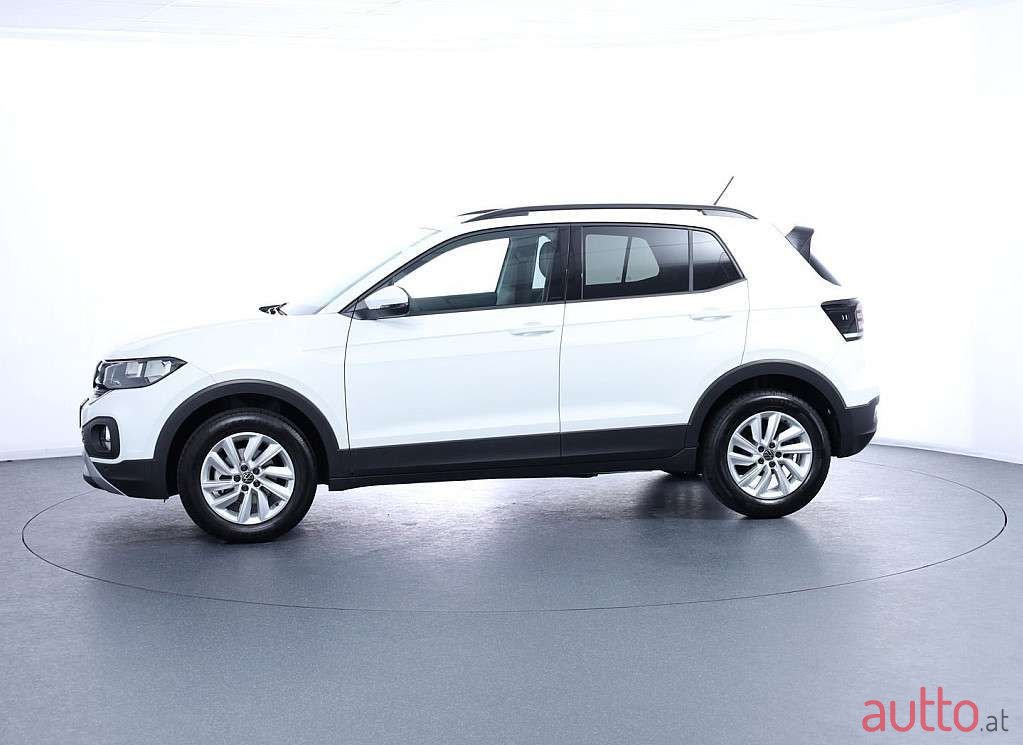 2023' Volkswagen T-Cross photo #2