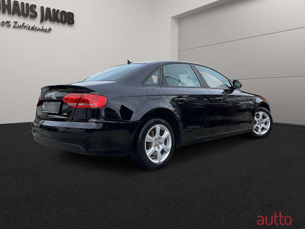 2009' Audi A4 photo #4