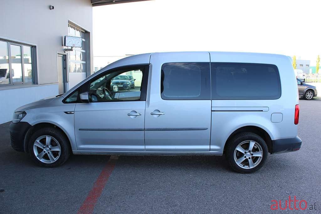 2017' Volkswagen Caddy photo #4