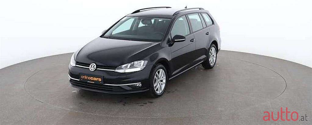 2019' Volkswagen Golf photo #1