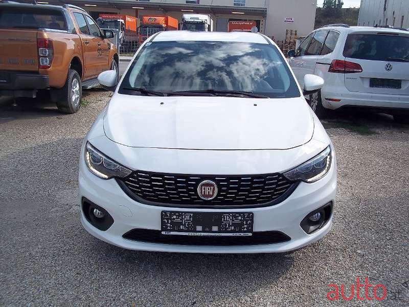 2016' Fiat Tipo photo #1