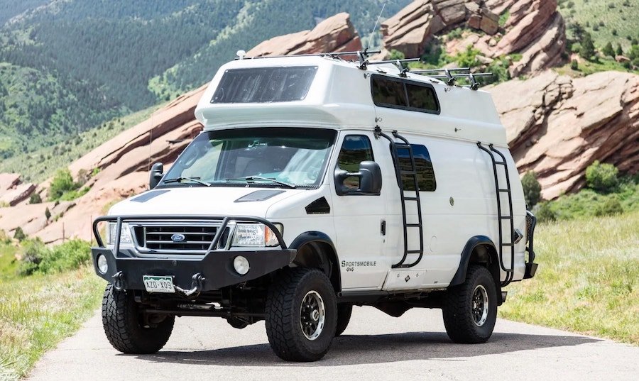 Jimmy Buffett’s Apocalypse-Ready Ford E-350 Camper Van Just Sold for $89,500