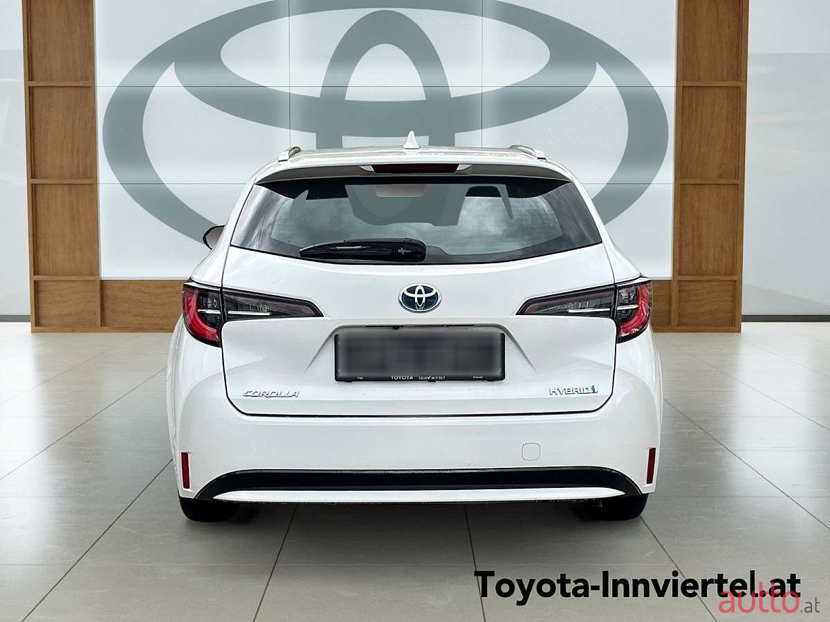 2021' Toyota Corolla photo #3