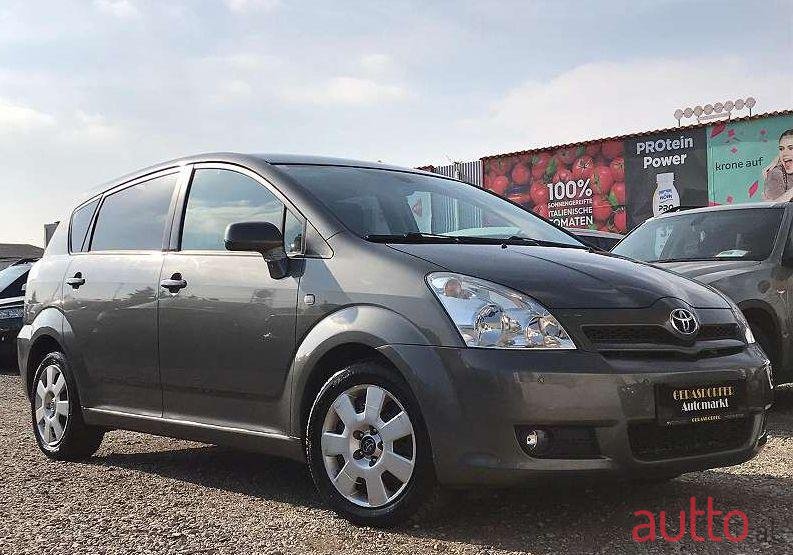 2006' Toyota Verso photo #1