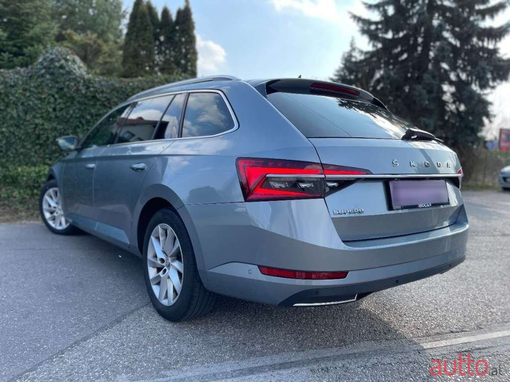2020' Skoda Superb photo #2