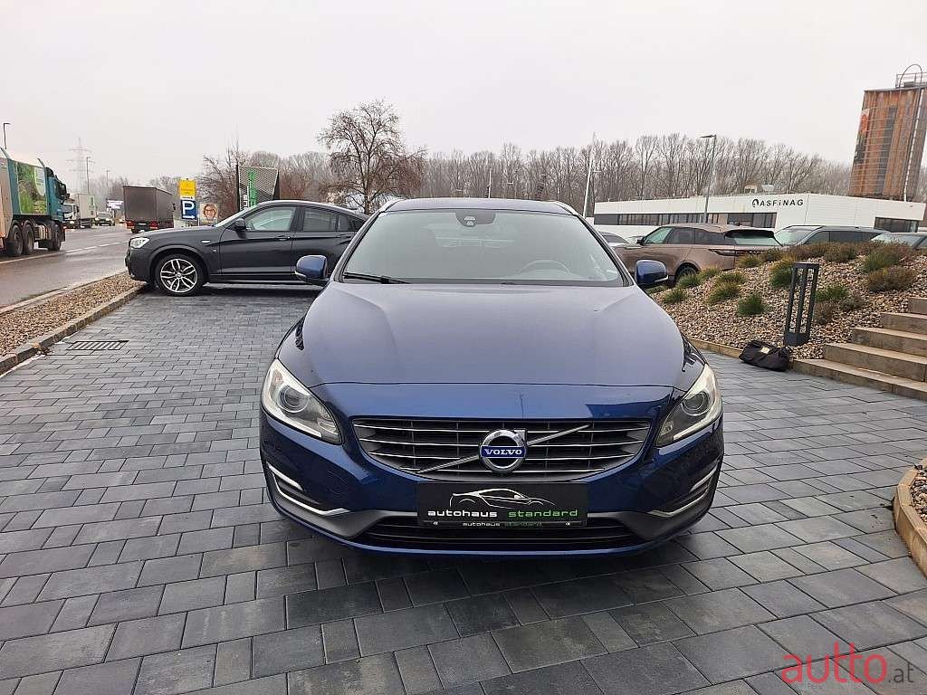 2015' Volvo V60 photo #4