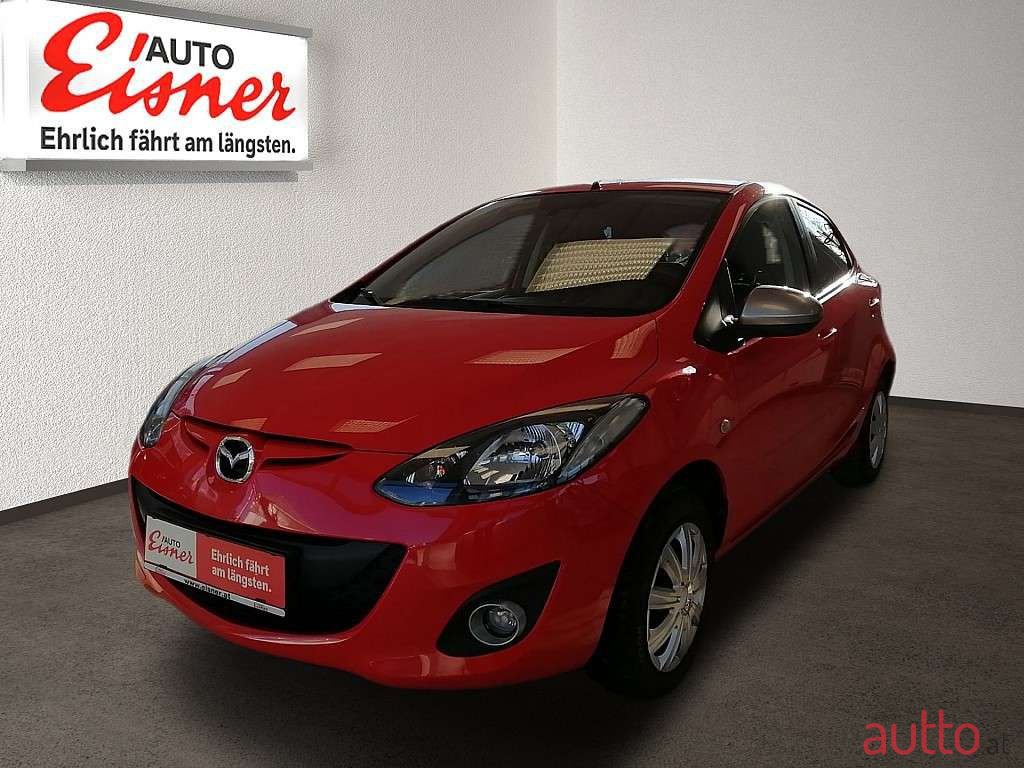 2014' Mazda Mazda2 photo #1