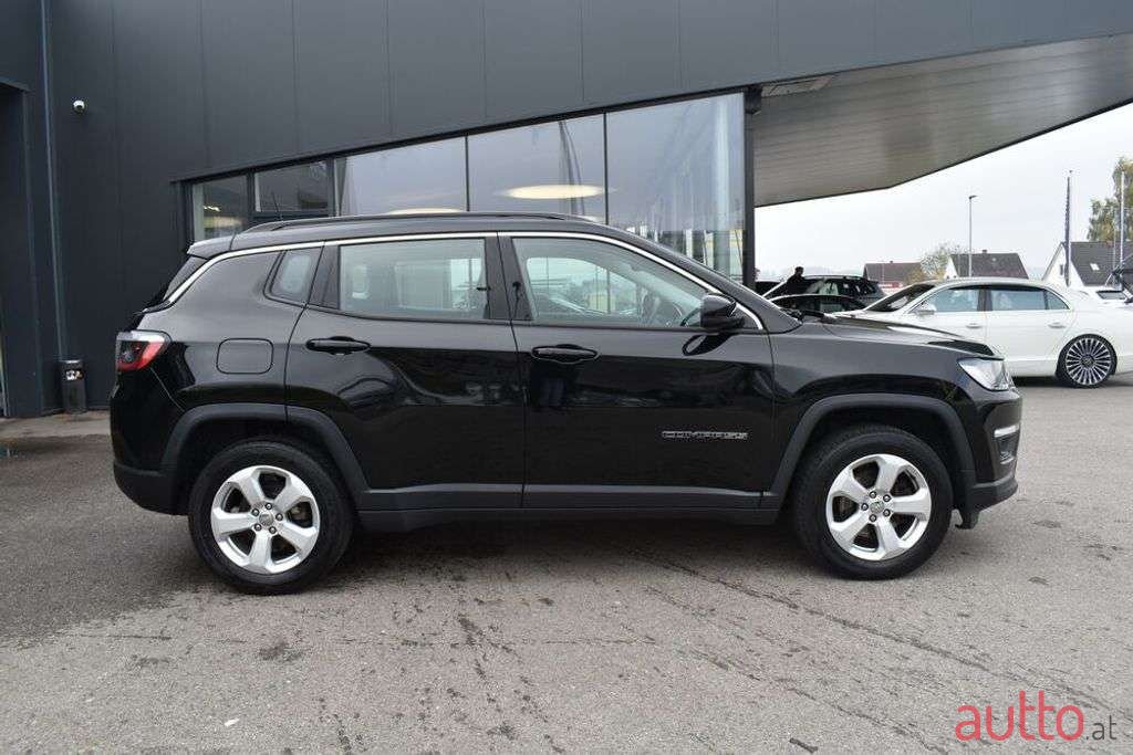 2019' Jeep Compass photo #4