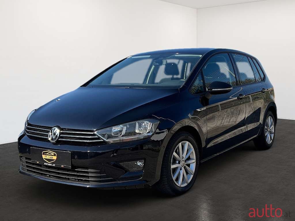 2015' Volkswagen Golf photo #1