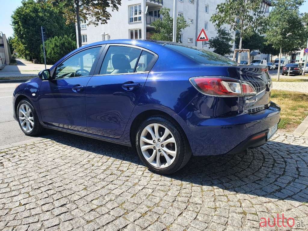 2010' Mazda Mazda3 photo #3