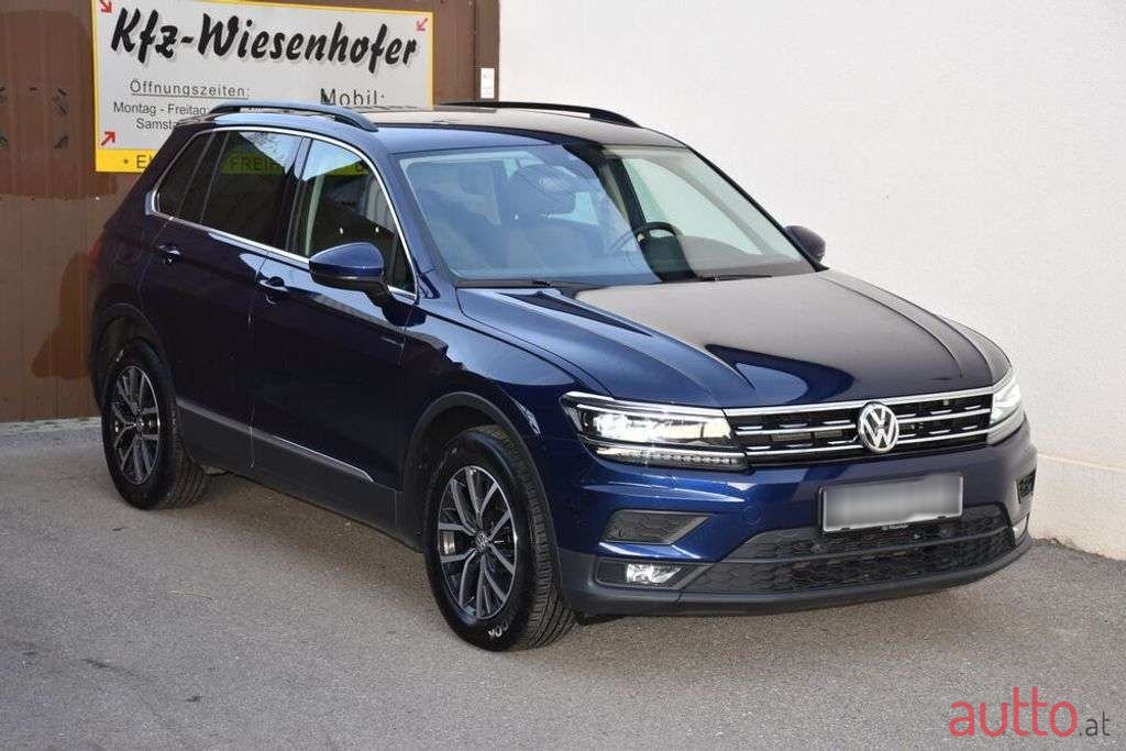 2018' Volkswagen Tiguan photo #1