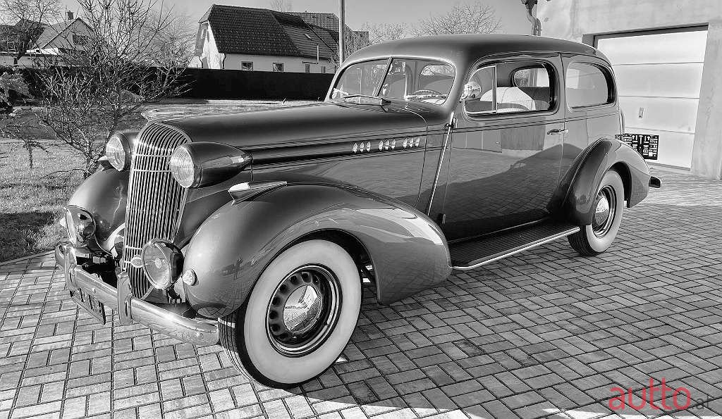 1936' Oldsmobile L36 photo #4