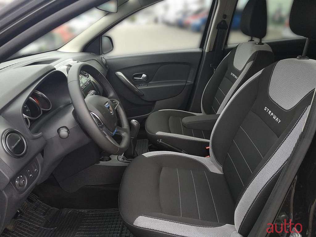 2020' Dacia Logan photo #5