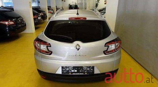 2013' Renault Megane photo #2