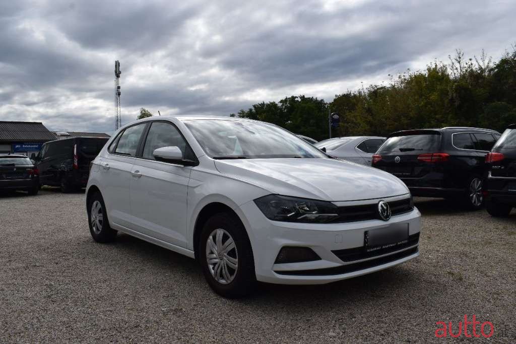 2019' Volkswagen Polo photo #5