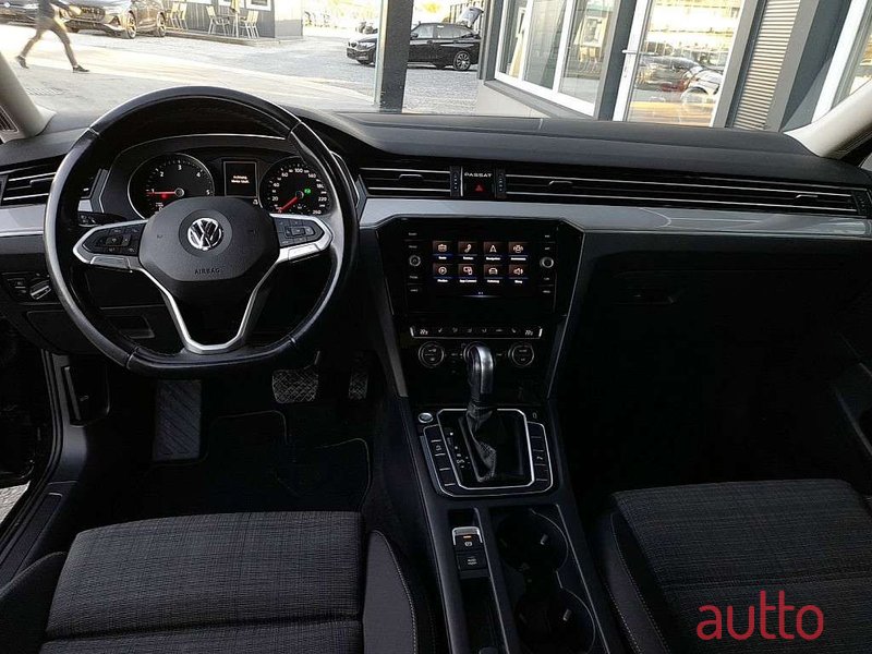 2020' Volkswagen Passat photo #3