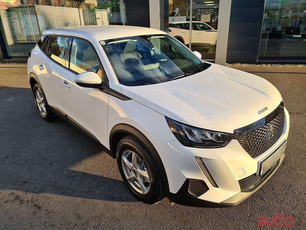 2022' Peugeot 2008 photo #1