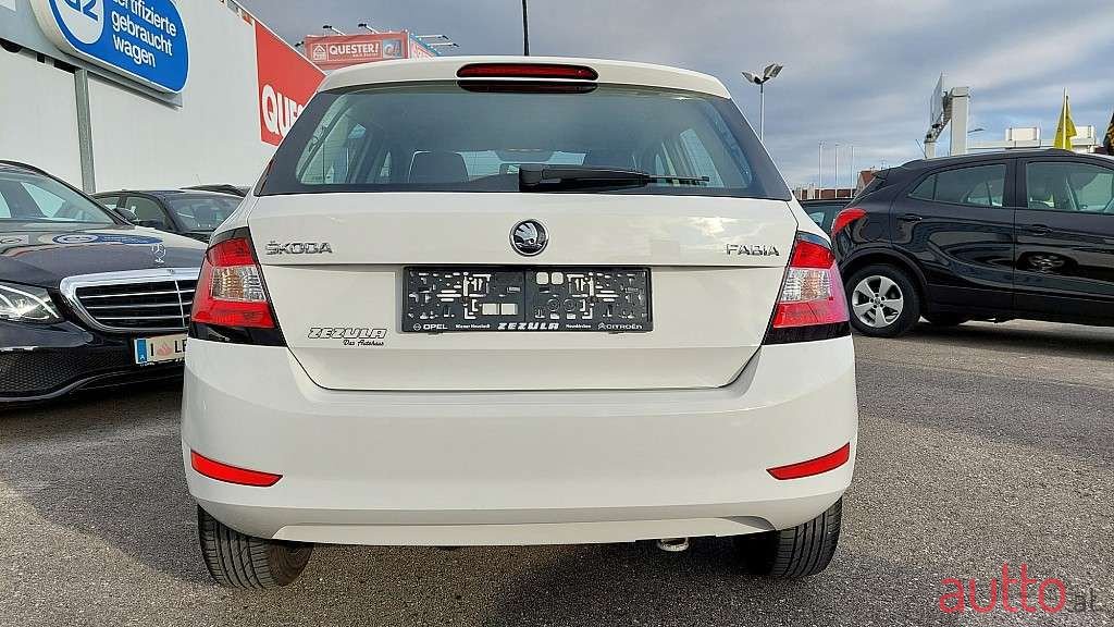 2019' Skoda Fabia photo #6