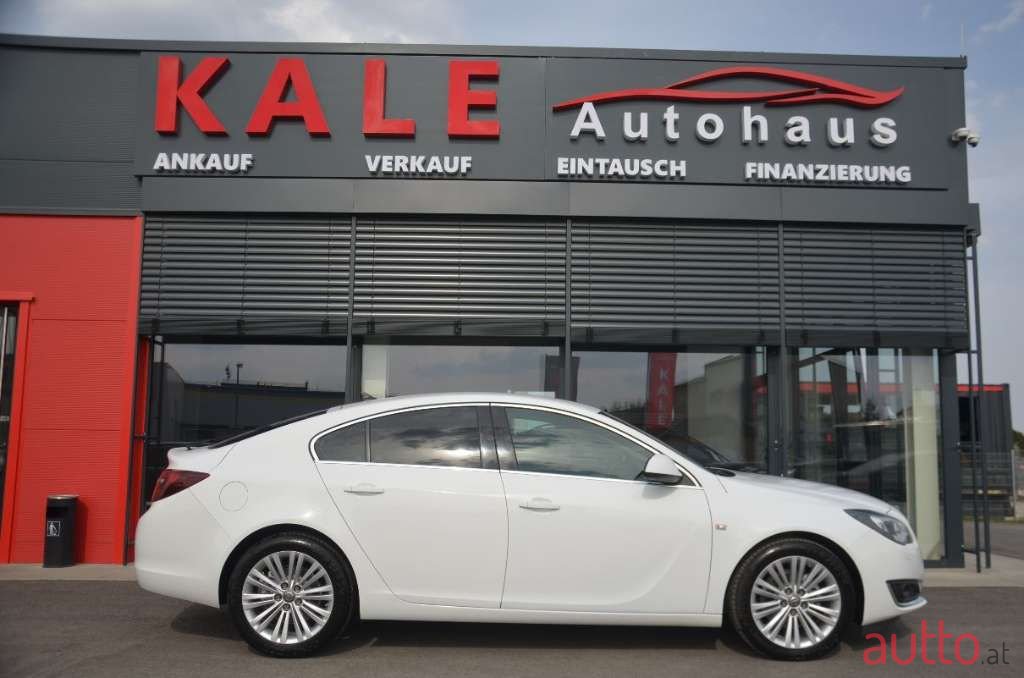 2015' Opel Insignia photo #3