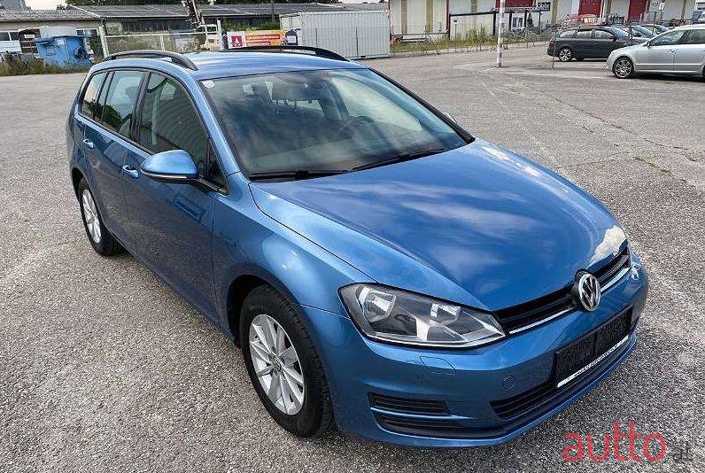 2013' Volkswagen Golf photo #1