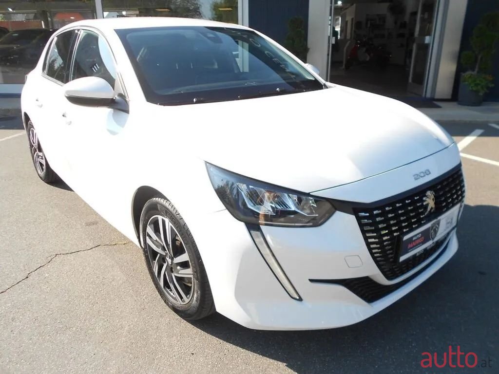 2020' Peugeot 208 photo #1