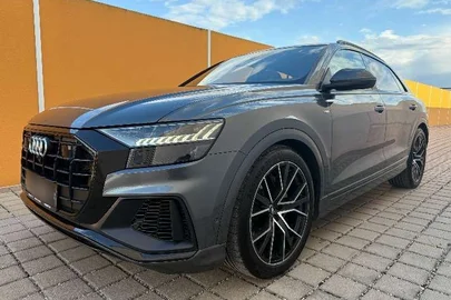 2018' Audi Q8
