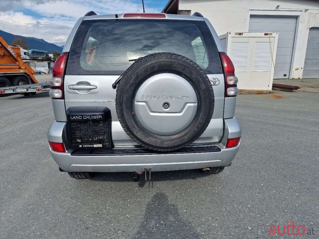 2004' Toyota Land Cruiser photo #6