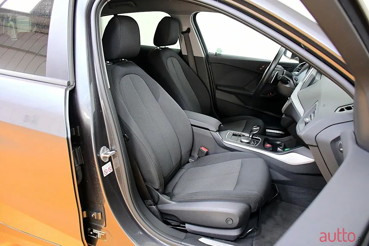 2021' BMW 1Er-Reihe photo #4